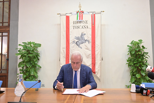 Rigassificatore Piombino, Giani firma autorizzazione: “Servizio a 60milioni di italiani”