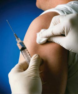 Vaccini contro il Covid-19 e l’influenza, riapre il portale delle prenotazioni